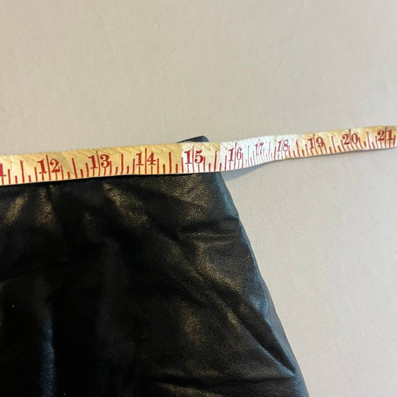 Vince Camuto Black A-line Faux Leather Skirt 4 - Picture 2 of 9